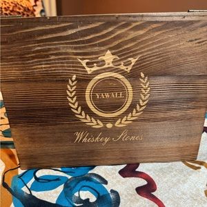 NEW YAWALL Whiskey Stone Set